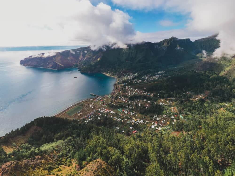 Robinson-Crusoe-Island2-2-e1659334789875.jpg Robinson-Crusoe-Island2-2-e1659334789875.jpg